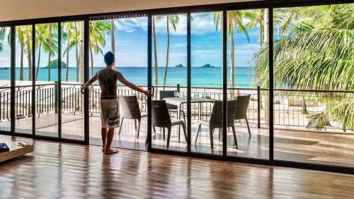 Presidential Villa with Ocean View