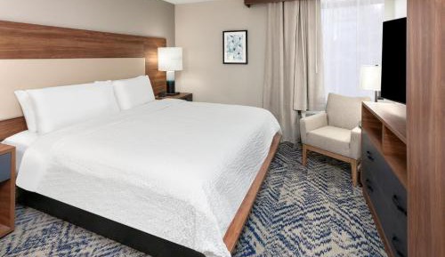 One-Bedroom King Suite