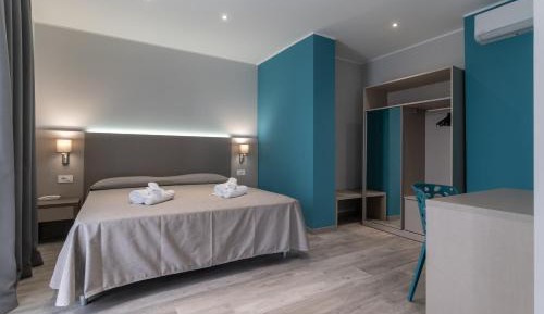 King Room with Spa Bath