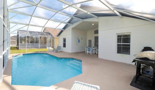 Four-Bedroom Holiday Home