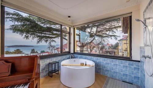 Deluxe Double Room with Sea View