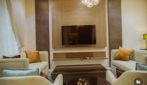 Four-Bedroom Platinum Apartment