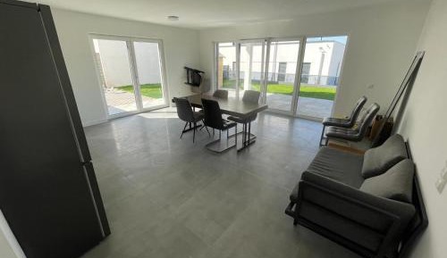 Three-Bedroom Apartment with Balcony