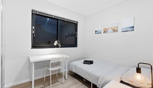 Single Room with Shared Bathroom