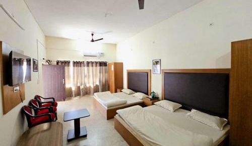 Deluxe Quadruple Room