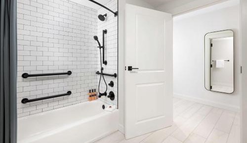 King Room with Accessible Shower