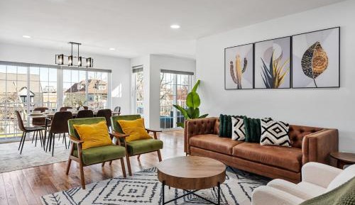 Apartment with View and Balcony