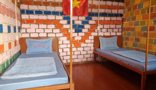 Twin Room with Shared Bathroom