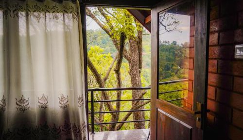 Family Room with Mountain View