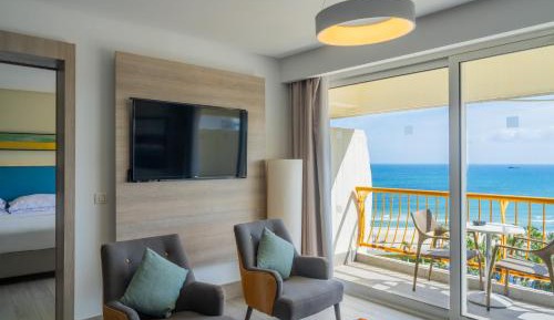 Junior Suite with Balcony