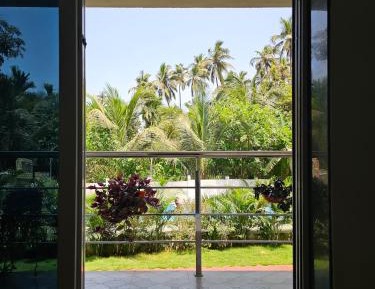 Family Room with Garden View