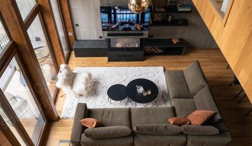 Four-Bedroom Penthouse Apartment
