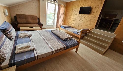 One-Bedroom Apartment with Terrace