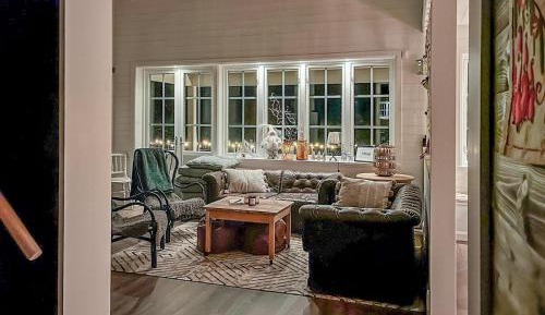 Four-Bedroom Holiday Home