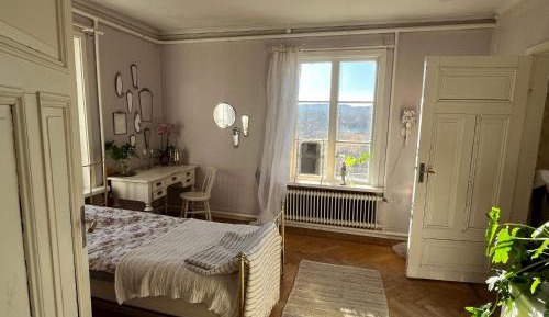Standard Single Room with Shared Bathroom
