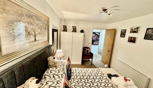 Double Room with Private Bathroom