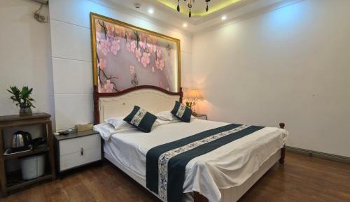 Deluxe Queen Room 