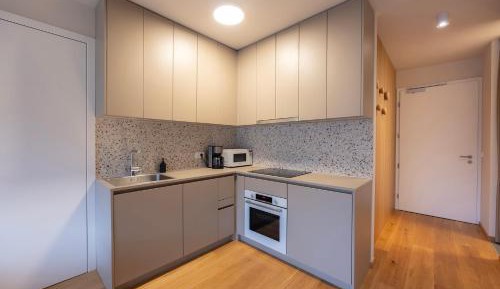 One-Bedroom Apartment with Balcony