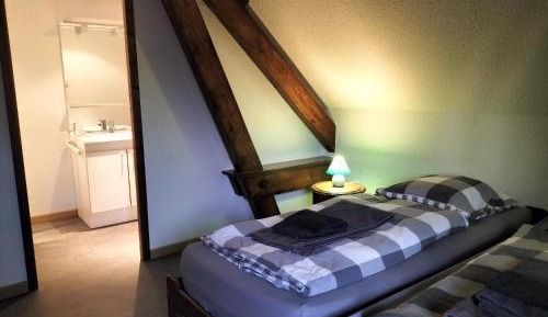 Double or Twin Room with Private Bathroom