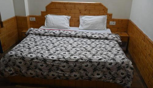 Queen Room with Balcony