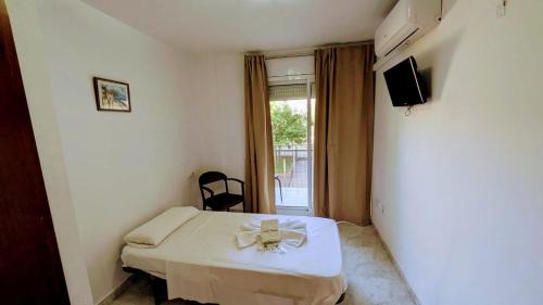 Budget Single Room