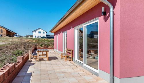 Superior One-Bedroom Apartment