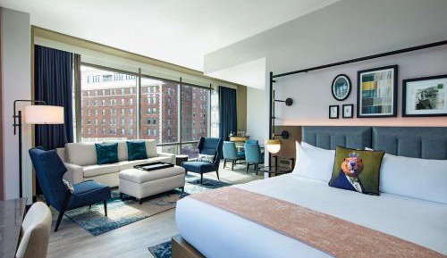 The Olmstead Suite - King and Sofabed