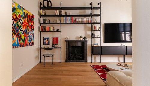 Three-Bedroom Deluxe Apartment