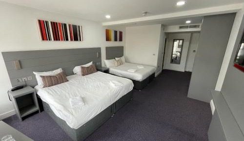 Quadruple Room with Shower