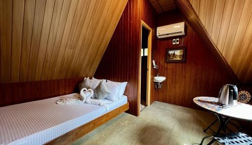 Double Room with Private Bathroom