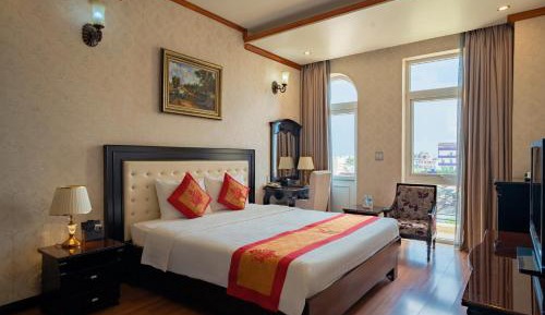 King Room with Balcony