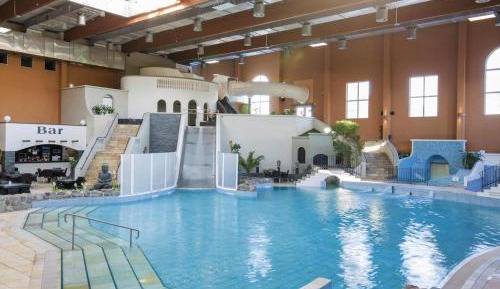 Three-Bedroom Holiday Home 