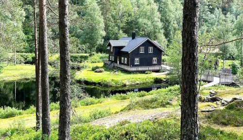 Five-Bedroom Holiday Home