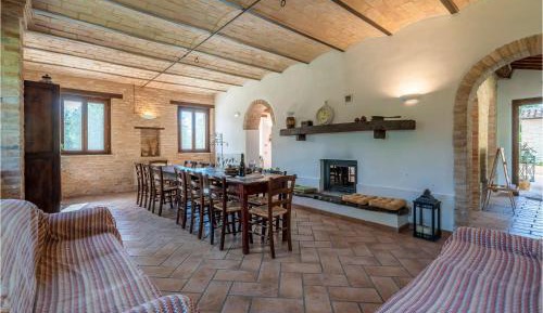 Five-Bedroom Holiday Home