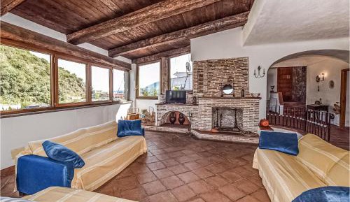 Six-Bedroom Holiday Home