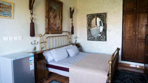 Suite with Mountain View