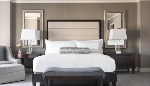 Club Executive One-Bedroom Suite