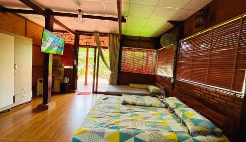Quadruple Room with Lake View