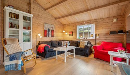 Three-Bedroom Holiday Home 