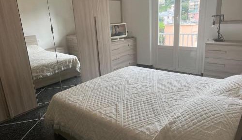 One-Bedroom Apartment with Balcony