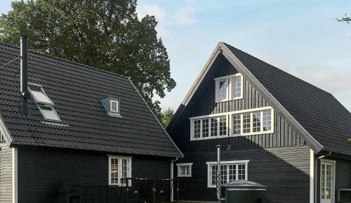 Five-Bedroom Holiday Home