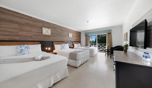 Deluxe Family Room