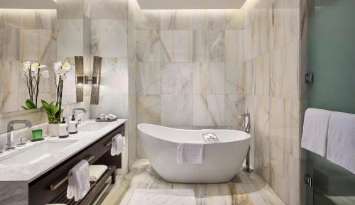 Four Seasons Executive Suite
