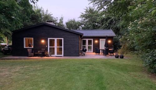 Three-Bedroom Vacation Home 