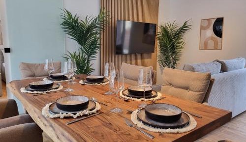 One-Bedroom Deluxe Apartment