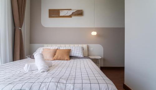 Three-Bedroom Apartment - High Floor