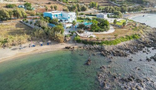 Double or Twin Room with Partial Sea View