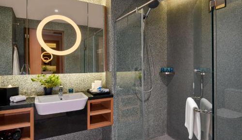 Deluxe King Room - Non-Smoking