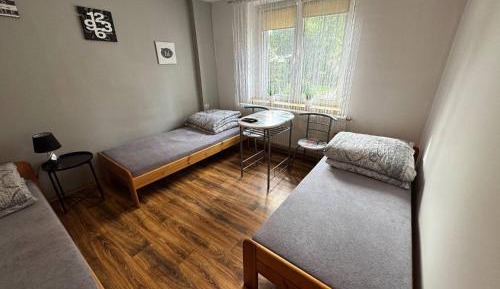 Basic Triple Room with Shared Bathroom