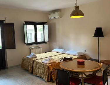 One-Bedroom Apartment with Balcony